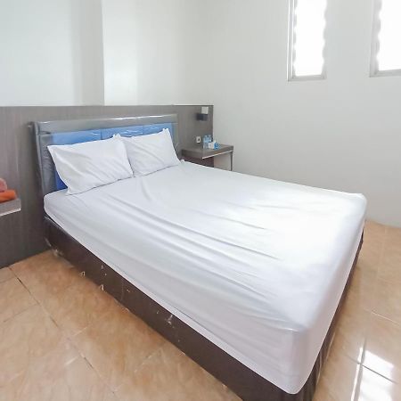 Reddoorz Syariah Near Q-Mall Banjarbaru Martapura  外观 照片