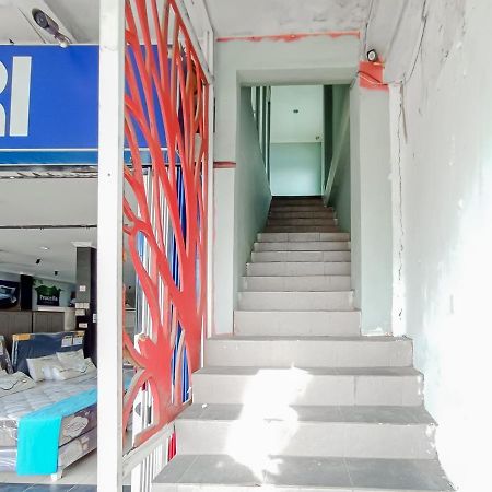 Reddoorz Syariah Near Q-Mall Banjarbaru Martapura  外观 照片