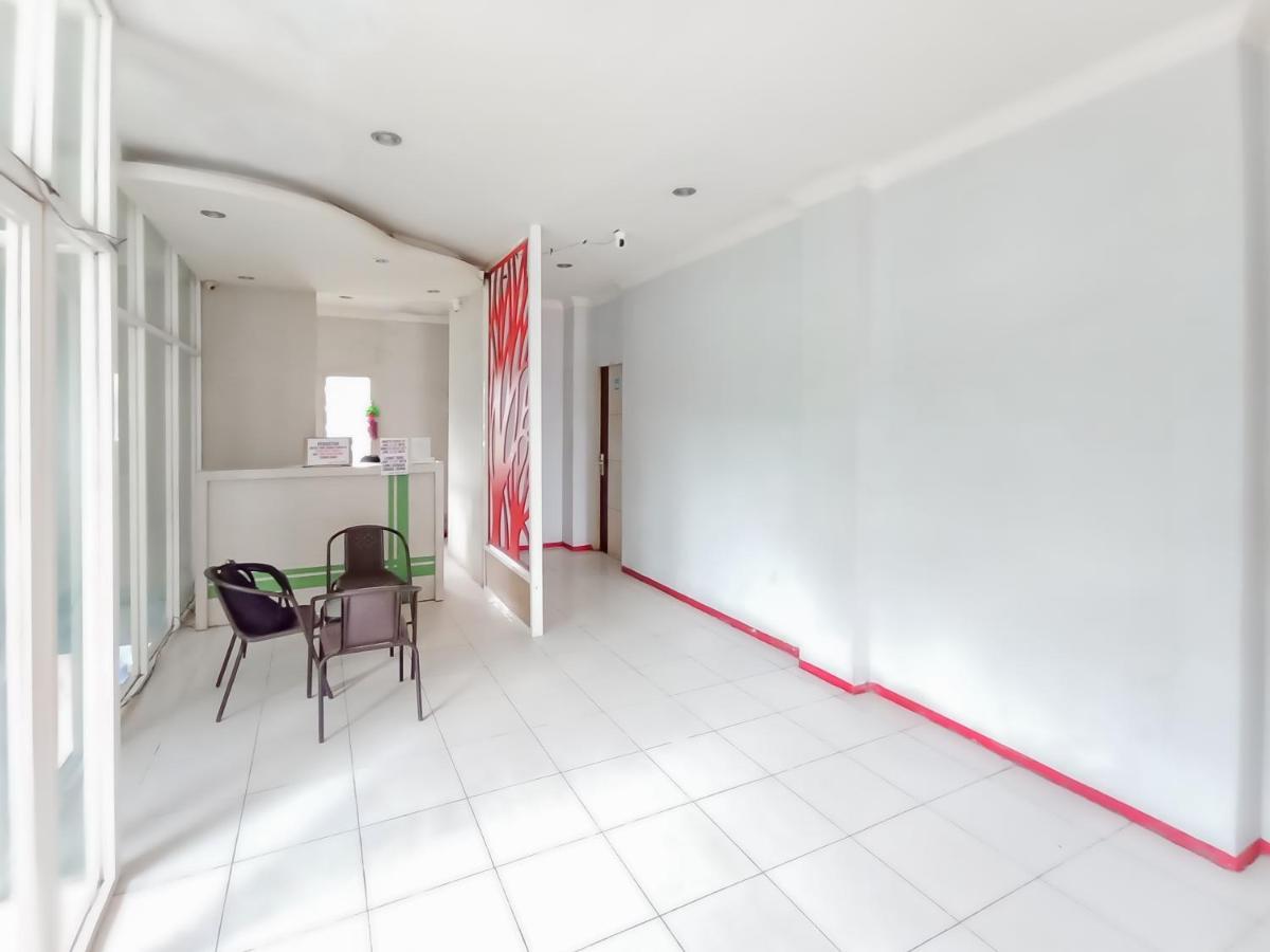 Reddoorz Syariah Near Q-Mall Banjarbaru Martapura  外观 照片