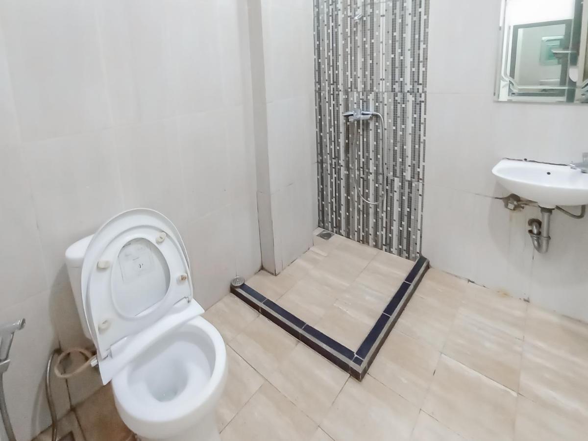 Reddoorz Syariah Near Q-Mall Banjarbaru Martapura  外观 照片